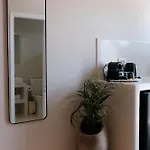 Cycladic Charm فندق *