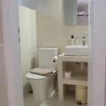 Cycladic Charm ناوسا