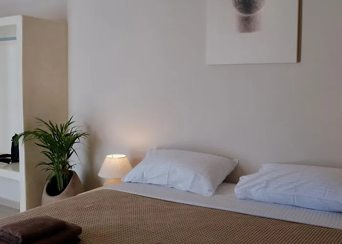 Cycladic Charm Naousa (Paros)