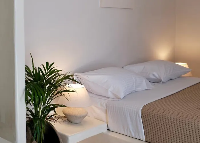 Cycladic Charm Naousa (Paros)