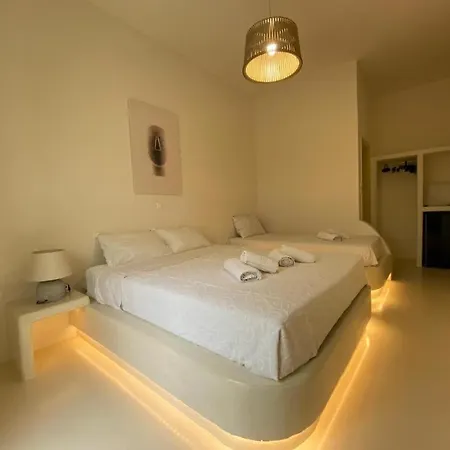 Cycladic Charm Hotel Naousa (Paros)