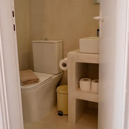 Отель Cycladic Charm Науса