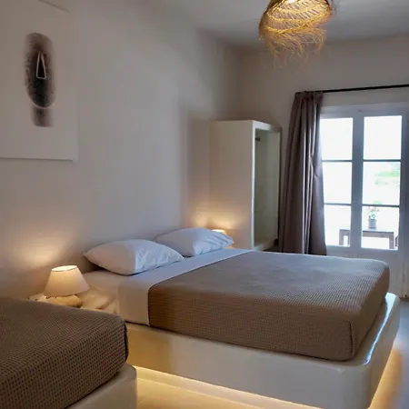 Cycladic Charm Náoussa