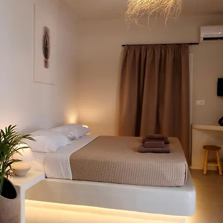 Cycladic Charm
