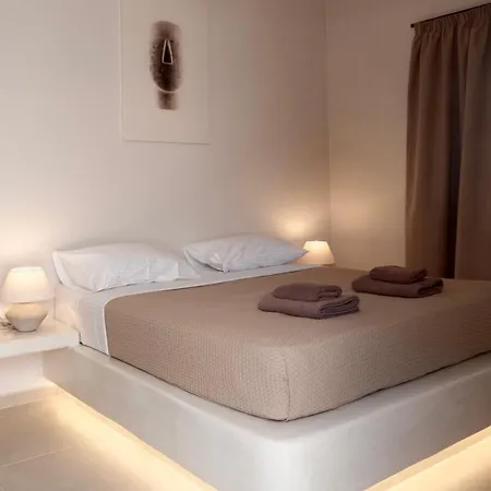 Cycladic Charm