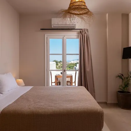 Cycladic Charm * Náoussa