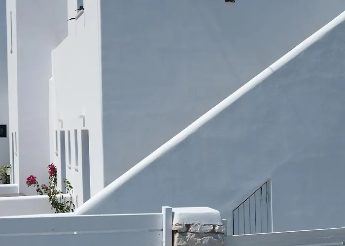 Cycladic Charm * Naousa